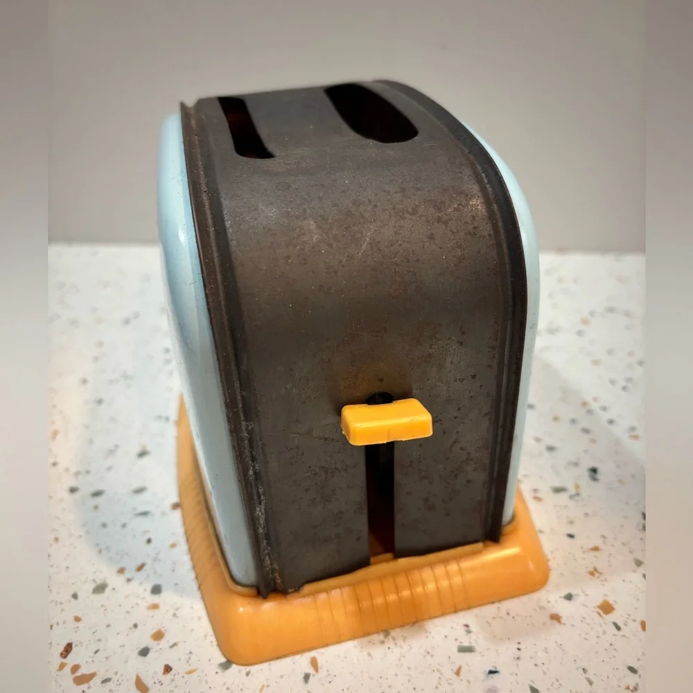 Vintage Good Morning Retro‎ Metal Floral Play Toaster for Kids